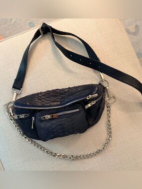 Gorgeous genuine snakeskin belt bag